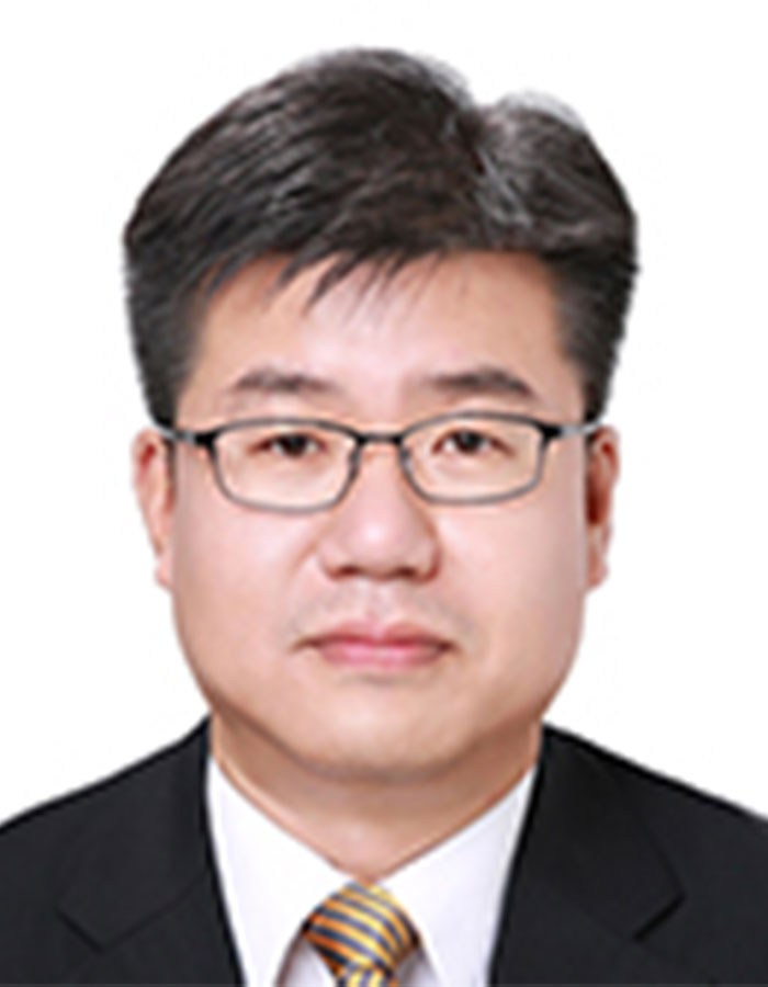 J. Kim (KR)