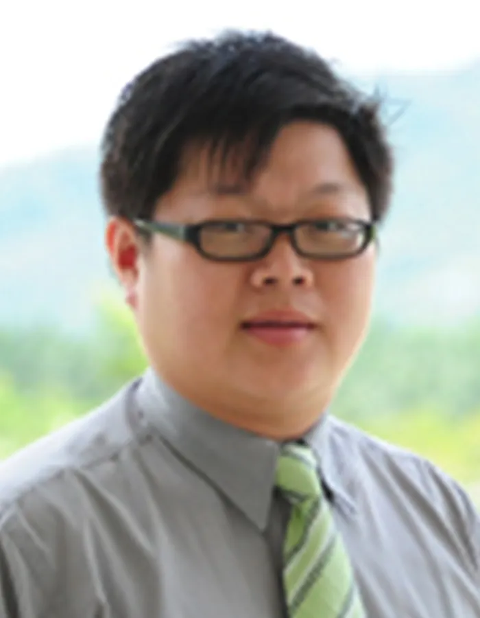 H. L. Lam (MY)